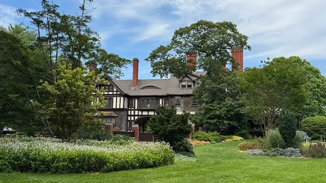 Bayard Cutting Arboretum photo 1